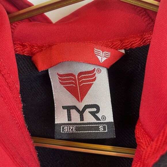 TYR Activewear Red Zip Up Jacket Size‎ Men's Small - Picture 6 of 7